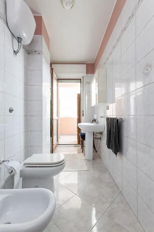 B&B Mareya Кальяри 2*,  Италия
