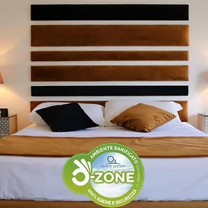 https://suite-napoli-riviera.hotels-amalfi.com